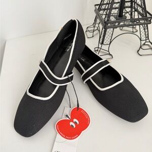 Cider Black Flats with White Trim